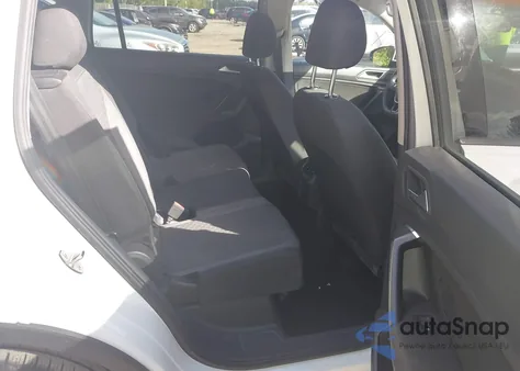 2021 Volkswagen Tiguan 2.0T S z USA, uszkodzony, nr VIN 3VV1B7AX6MM071968